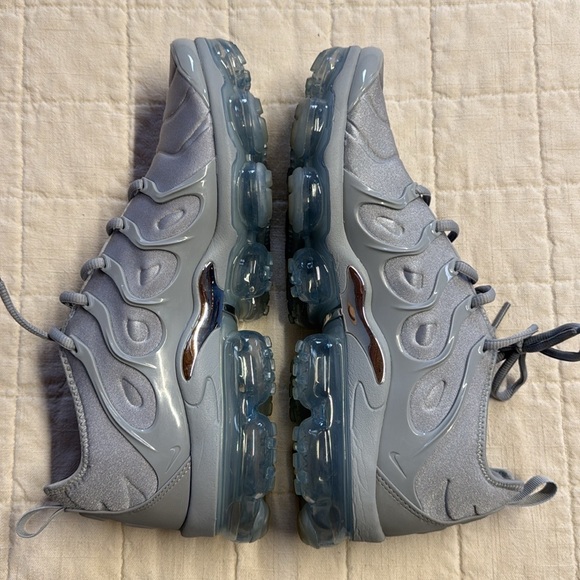 ✔️ Nike Air VaporMax Plus Shoes - Picture 5 of 6